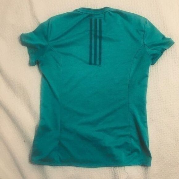 Adidas turquoise size S  T-shirt     0105 - Picture 2 of 4